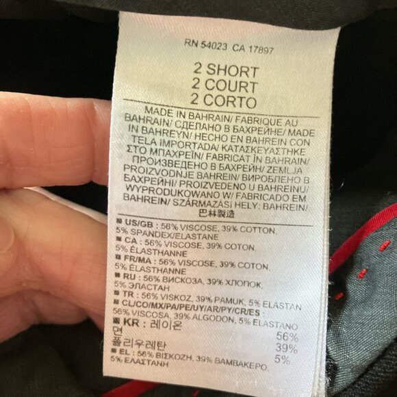 Banana Republic Sloan pant with stretch black size 2 short - Picture 5 of 5